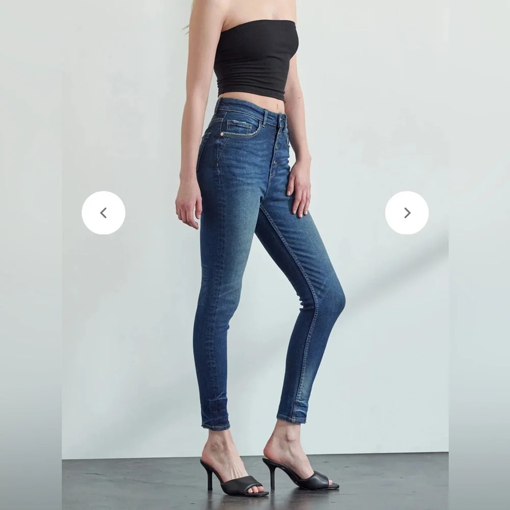 Muselooks High Rise Button Fly Skinny Jeans. - Picture 2 of 11